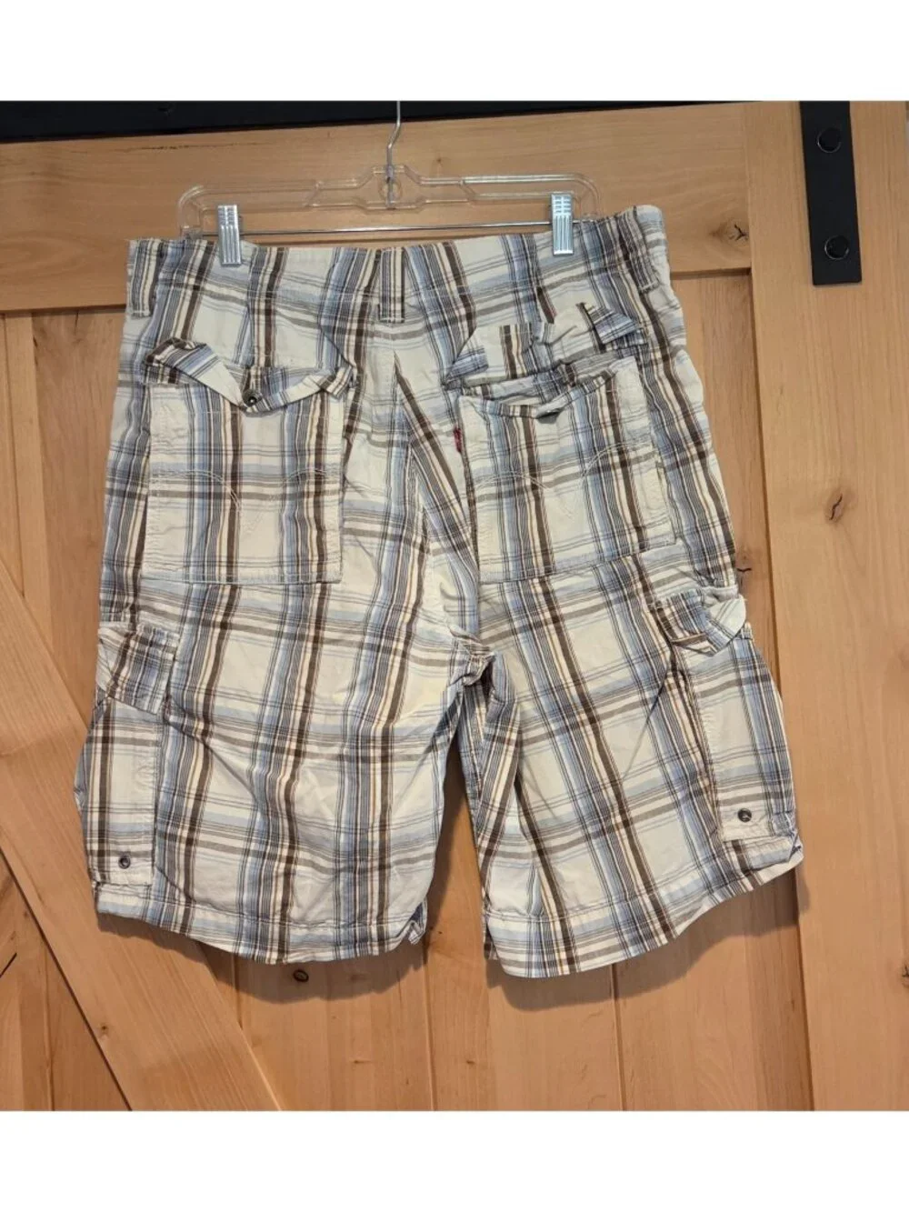 Levi Men’s Plaid Cargo shorts 36 x 10 Brown Blue Skater